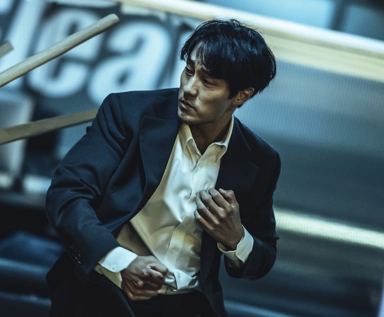 【Netflix韓国ドラマ】『広場』相関図とあらすじを解説のワンシーン