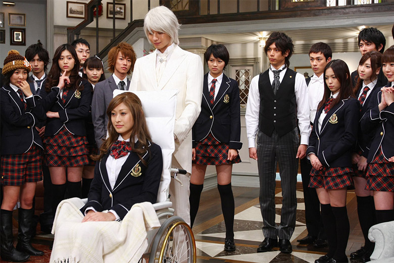 【ドラマ】『メイちゃんの執事』キャスト・相関図｜榮倉奈々×水嶋ヒロ×佐藤健の三角関係とあらすじのワンシーン